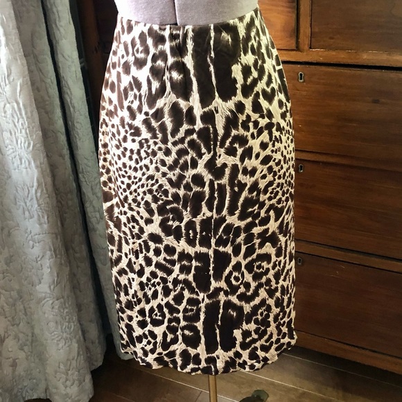Guess leopard print high waisted skirt - Picture 4 of 5